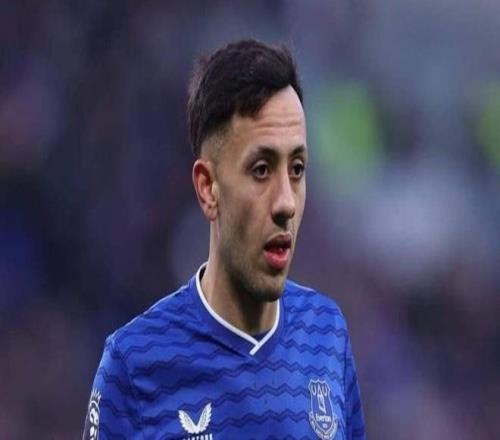 詹姆斯父子,场上对决引,热议,拼搏体育,(PINBO,SPORT),Pinbo拼搏体育官网,Pinbo拼搏体育在线,Pinbo拼搏体育平台